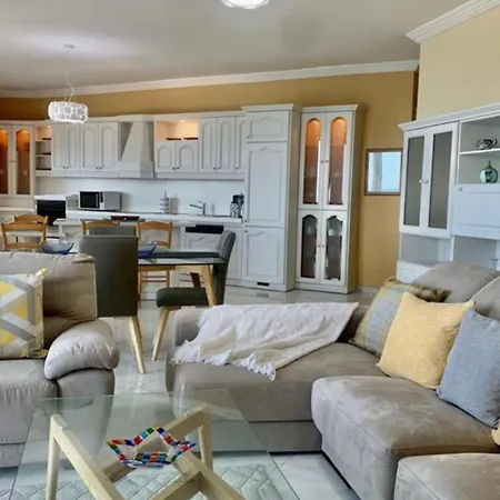 Sunrise Splendor Apartamento